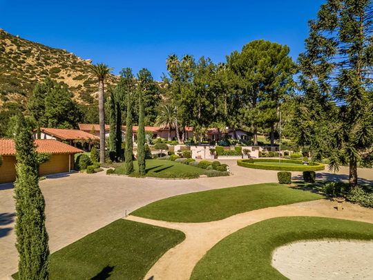 Woodpecker Ranch — grounds and estate, view 1