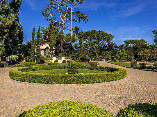 Woodpecker Ranch — grounds and estate, view 10